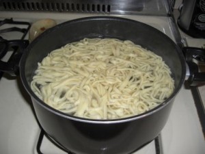 Spaetzle Cooking